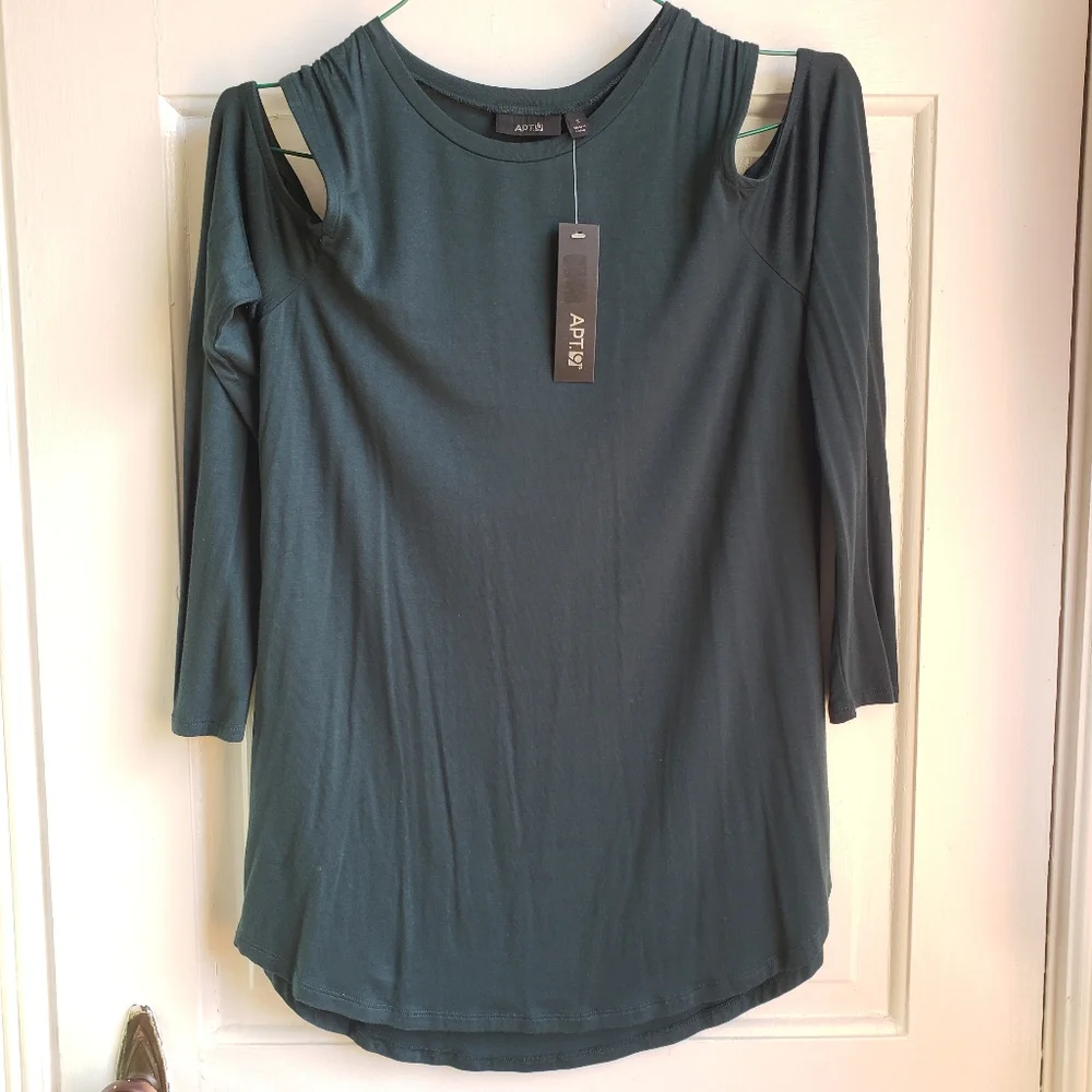NWT Apt 9 Cold Shoulder Top Size S - Picture 1 of 6